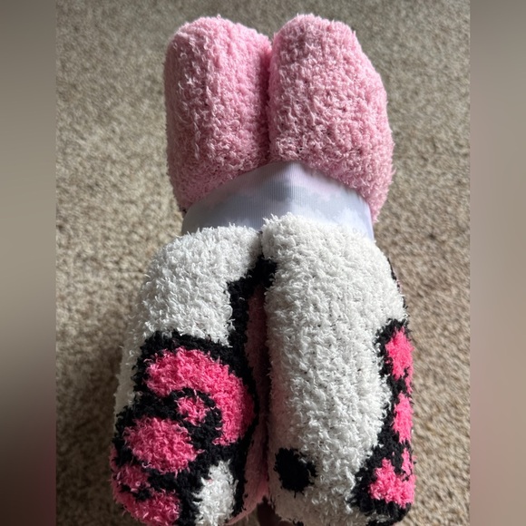 Hello Kitty Pink and White Super Soft Throw - Picture 8 of 10